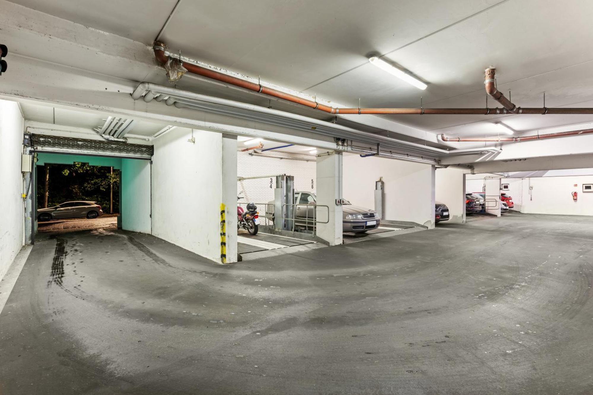 דירות צוויקאו Edler Wohnraum Schwanenteich-Penthouse Mit Garage, Grill, Kaffeevollautomat, Klima, Lift & Terrasse מראה חיצוני תמונה